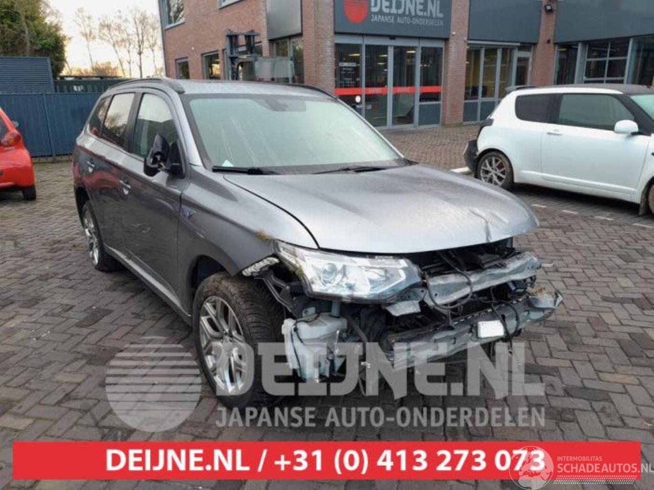 Mitsubishi Outlander Outlander (GF/GG), SUV, 2012 / 2022 2.0 16V PHEV 4x4