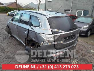 Mitsubishi Outlander Outlander (GF/GG), SUV, 2012 / 2022 2.0 16V PHEV 4x4 picture 5