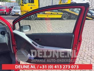 Toyota Yaris Yaris II (P9), Hatchback, 2005 / 2014 1.0 12V VVT-i picture 17