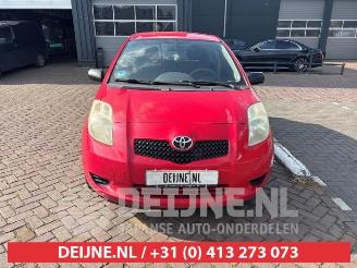 Toyota Yaris Yaris II (P9), Hatchback, 2005 / 2014 1.0 12V VVT-i picture 2