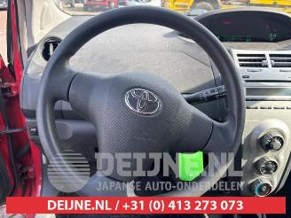 Toyota Yaris Yaris II (P9), Hatchback, 2005 / 2014 1.0 12V VVT-i picture 15