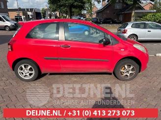 Toyota Yaris Yaris II (P9), Hatchback, 2005 / 2014 1.0 12V VVT-i picture 8