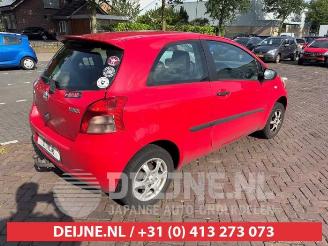 Toyota Yaris Yaris II (P9), Hatchback, 2005 / 2014 1.0 12V VVT-i picture 7