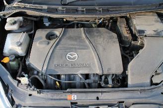 Mazda 5  picture 6