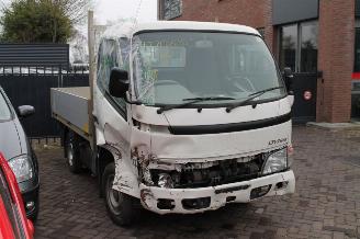 Toyota Dyna  picture 2