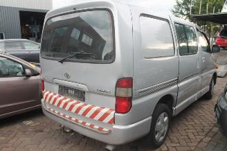 Toyota Hi-Ace  picture 4