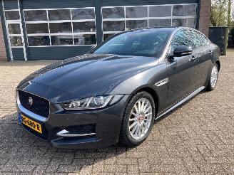 Jaguar XE 2.0 D R-Sport picture 2