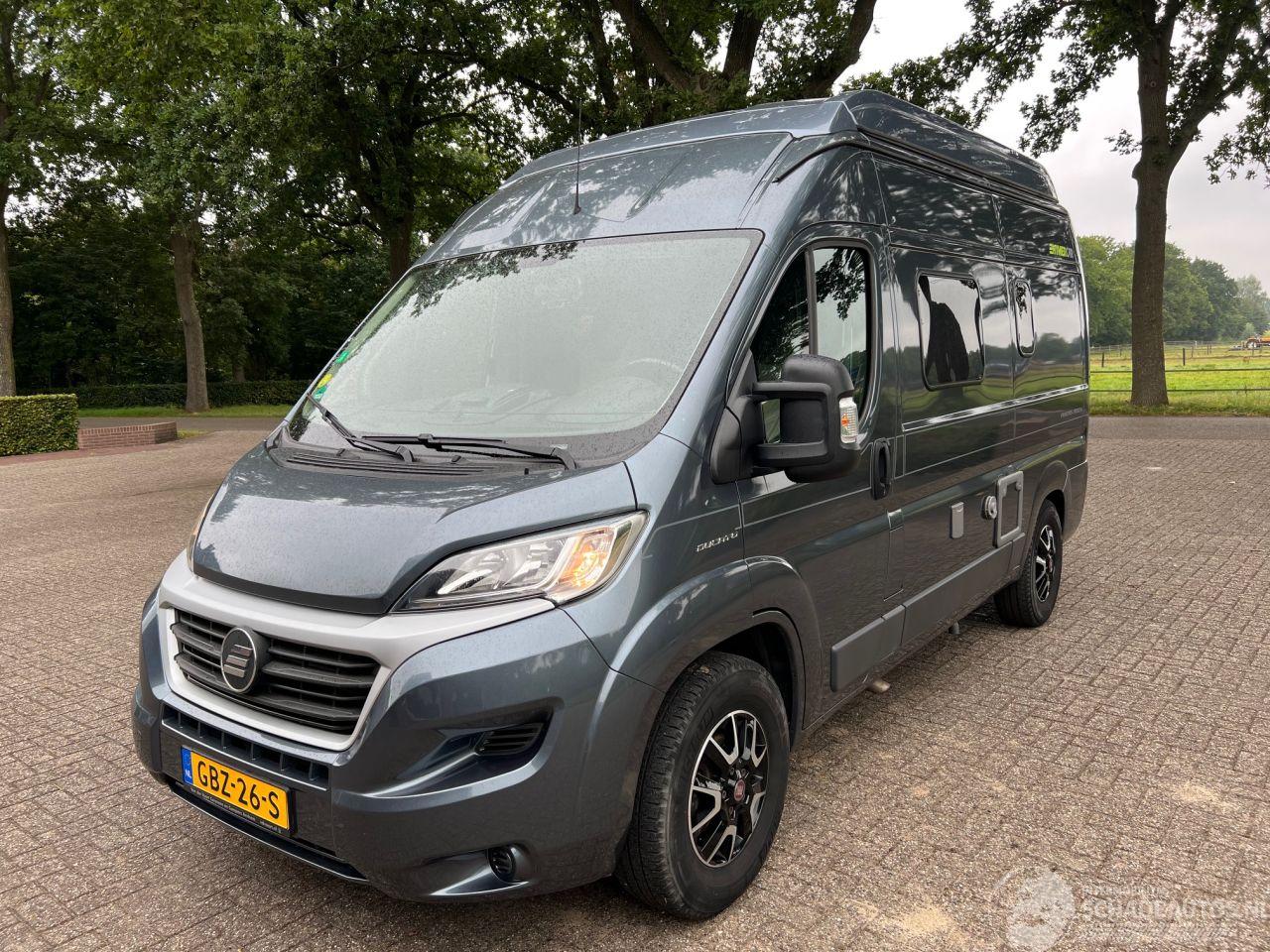 Hymer  Ayers Rock hefdak