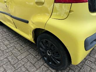Peugeot 107 xs 5-drs airco picture 10