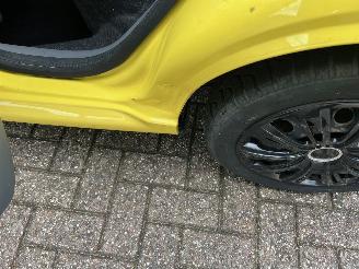 Peugeot 107 xs 5-drs airco picture 11