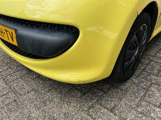 Peugeot 107 xs 5-drs airco picture 7