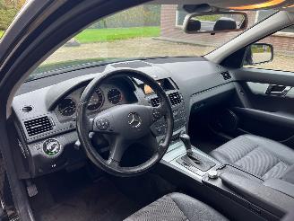 Mercedes C-klasse c200 cdi Avantgarde picture 7