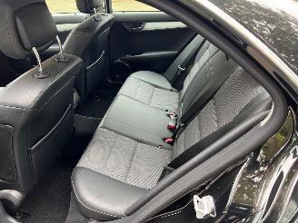 Mercedes C-klasse c200 cdi Avantgarde picture 8
