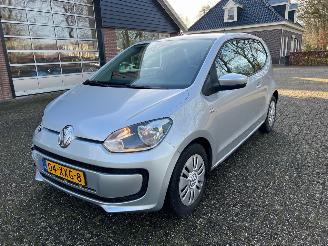 Schadeauto Volkswagen Up! move up 2012/12