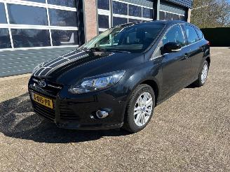Ford Focus 1.0 Ecoboost Titanium picture 3