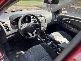 Kia Ceed 1.6 crdi Sporty Wagon X-ecutive picture 9