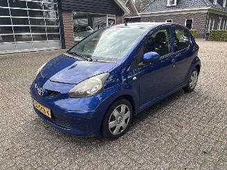 Damaged car Toyota Aygo 5drs airco (werkt) 2008/7