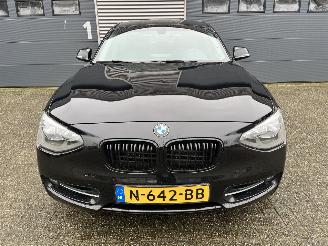 BMW 1-serie 118i AUTOMAAT / CLIMA / NAVI / CRUISE / PDC picture 2