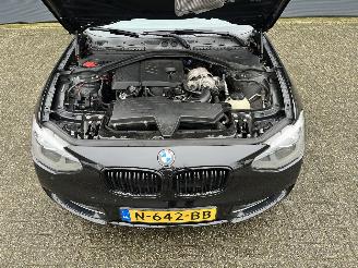 BMW 1-serie 118i AUTOMAAT / CLIMA / NAVI / CRUISE / PDC picture 23