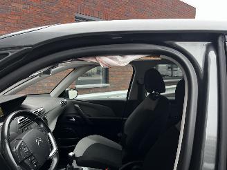 Citroën C4-picasso 1.2 Puretech NAVI / CRUISE / CAMERA / PDC picture 8