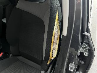 Citroën C4-picasso 1.2 Puretech NAVI / CRUISE / CAMERA / PDC picture 7