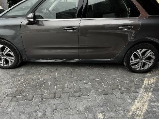 Citroën C4-picasso 1.2 Puretech NAVI / CRUISE / CAMERA / PDC picture 4