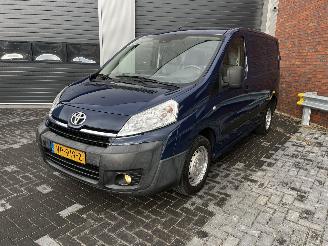Schade bestelwagen Toyota Proace 1.6D L1 H1 AIRCO / CRUISE / TREKHAAK 2015/7