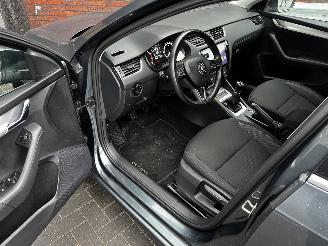 Skoda Octavia 1.0 TSI STATION NAVI / CRUISE / PDC picture 4