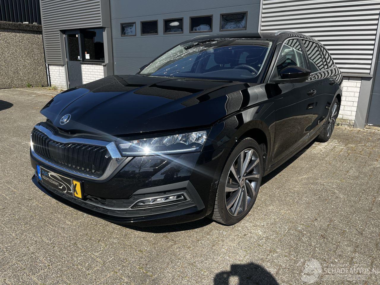 Skoda Octavia Combi 1.0 e-TSI AUTOMAAT / VIRTUAL COCKPIT