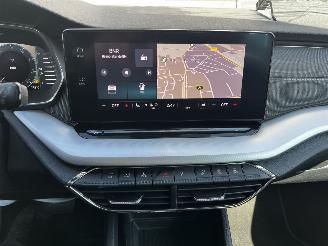 Skoda Octavia Combi 1.0 e-TSI AUTOMAAT / VIRTUAL COCKPIT picture 21