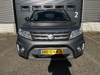 Suzuki Vitara 1.6i NAVI / CAMERA / CRUISE / TREKHAAK picture 2