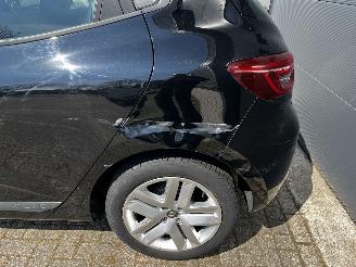 Renault Clio 1.0 TCe NAVI / CRUISE / PDC picture 8