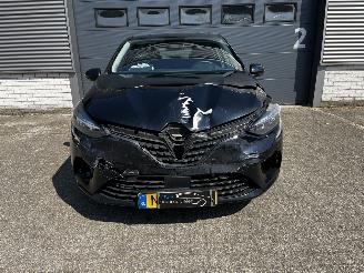 Renault Clio 1.0 TCe NAVI / CRUISE / PDC picture 2