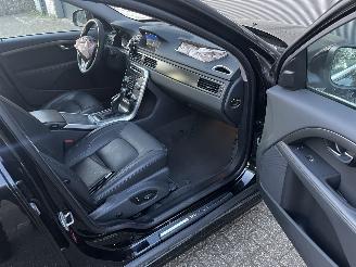 Volvo V-70 2.0 T4 AUTOMAAT / LEER / NAVI SCHUIFDAK / 85000KM picture 9