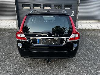 Volvo V-70 2.0 T4 AUTOMAAT / LEER / NAVI SCHUIFDAK / 85000KM picture 21