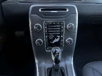 Volvo V-70 2.0 T4 AUTOMAAT / LEER / NAVI SCHUIFDAK / 85000KM picture 12