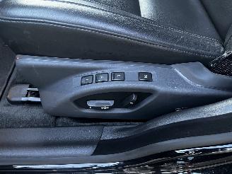 Volvo V-70 2.0 T4 AUTOMAAT / LEER / NAVI SCHUIFDAK / 85000KM picture 16