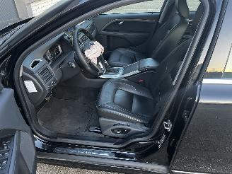 Volvo V-70 2.0 T4 AUTOMAAT / LEER / NAVI SCHUIFDAK / 85000KM picture 7
