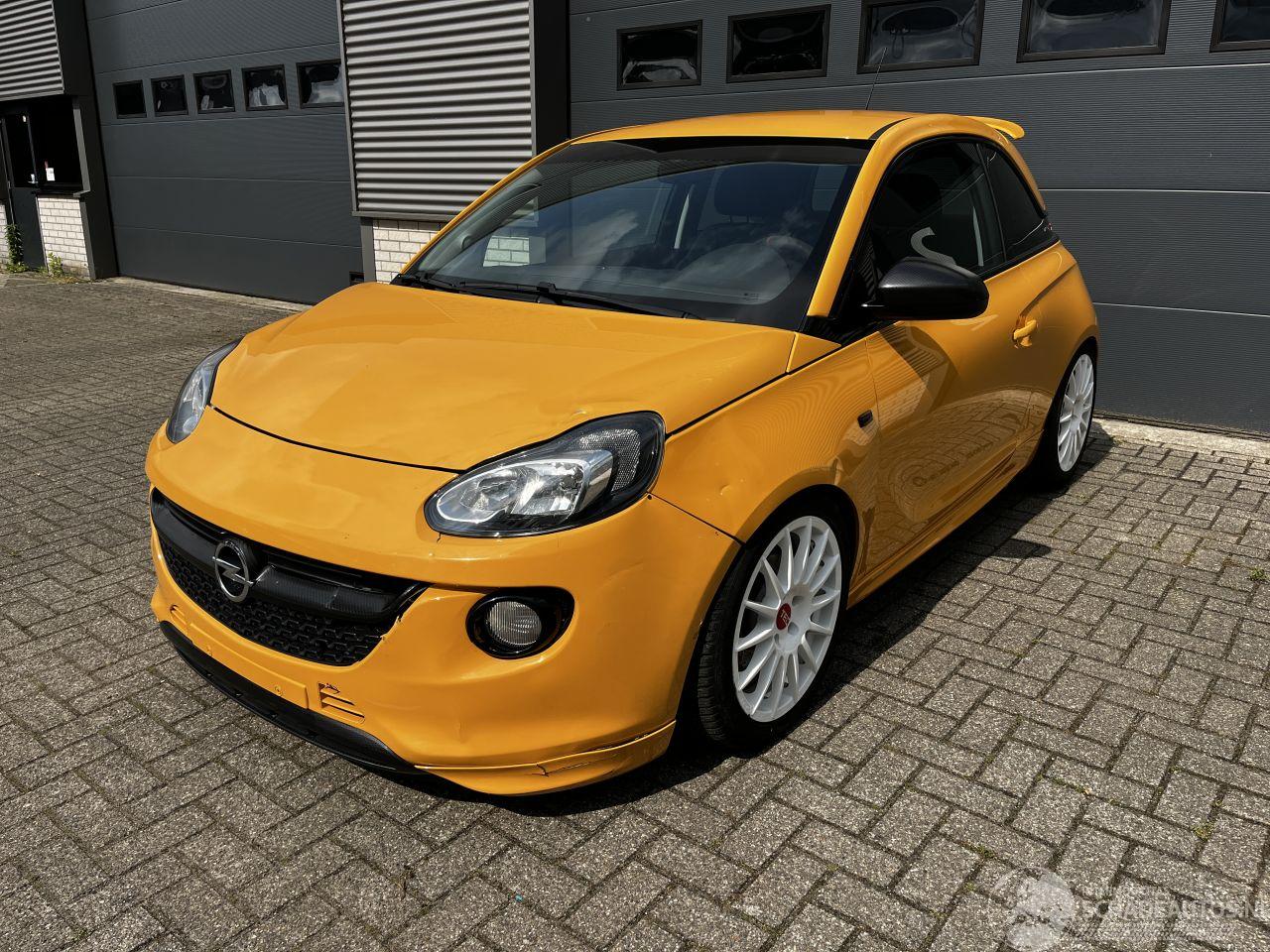 Opel Adam 1.4 TURBO S 150PK