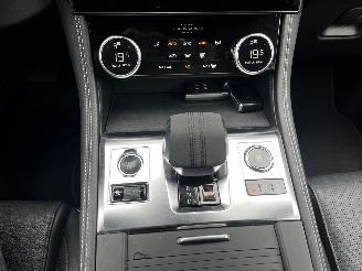 Jaguar F-Pace 2.0i P400E AWD R- DYNAMIC / BLACK STYL picture 14