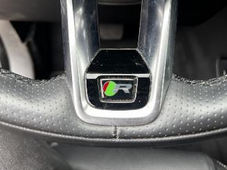 Jaguar F-Pace 2.0i P400E AWD R- DYNAMIC / BLACK STYL picture 23