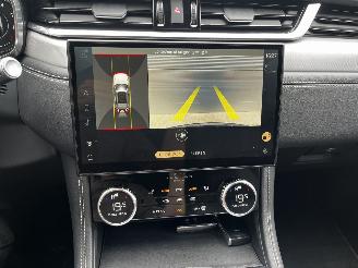Jaguar F-Pace 2.0i P400E AWD R- DYNAMIC / BLACK STYL picture 15