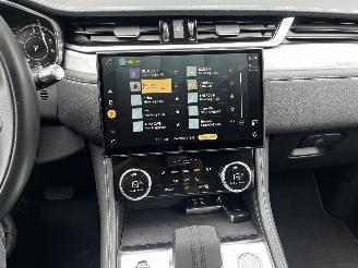 Jaguar F-Pace 2.0i P400E AWD R- DYNAMIC / BLACK STYL picture 17