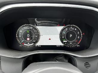Jaguar F-Pace 2.0i P400E AWD R- DYNAMIC / BLACK STYL picture 24