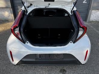 Toyota Aygo X 1.0 VVt-i CRUISE/ CAMERA / STOELVER / AIRCO picture 21