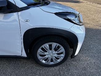 Toyota Aygo X 1.0 VVt-i CRUISE/ CAMERA / STOELVER / AIRCO picture 6