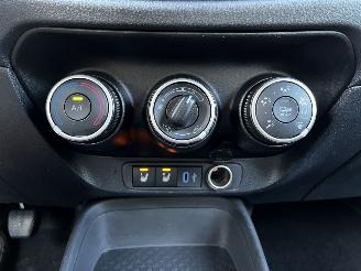 Toyota Aygo X 1.0 VVt-i CRUISE/ CAMERA / STOELVER / AIRCO picture 13