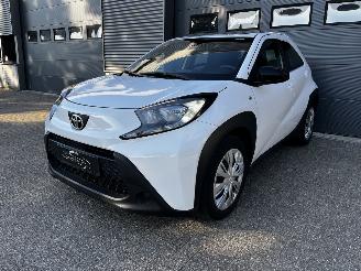 škoda osobní automobily Toyota Aygo X 1.0 VVt-i CRUISE/ CAMERA / STOELVER / AIRCO 2024/2