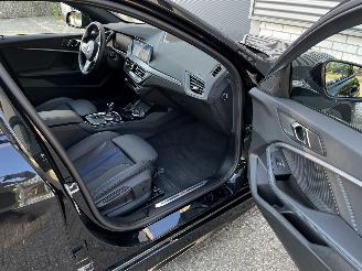 BMW 1-serie 118i M PAKKET AUTOMAAT / NAVI / CRUISE / CAMERA picture 11