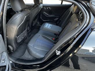 BMW 1-serie 118i M PAKKET AUTOMAAT / NAVI / CRUISE / CAMERA picture 12